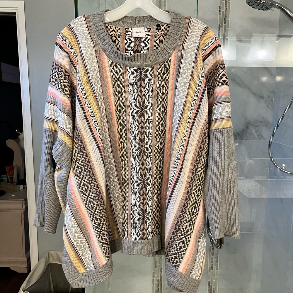 Super cute oversized CAbi sweater size L
